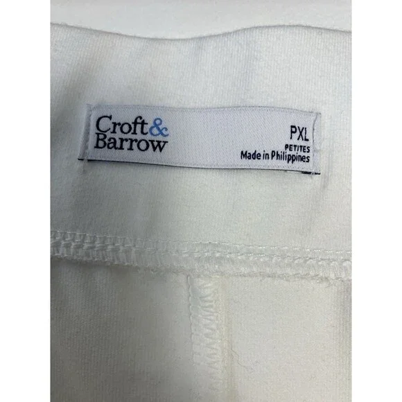 Croft & Barrow Womens Petite XL Skimmer White Bermuda Shorts NWT - Picture 2 of 8